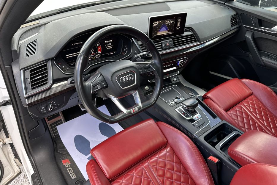 Продам Audi SQ 5 QUATTRO 2018 года в Киеве