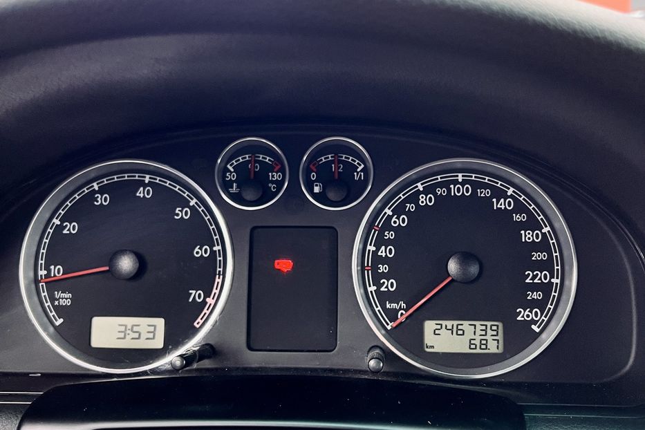 Продам Volkswagen Passat B5 2003 года в Луцке