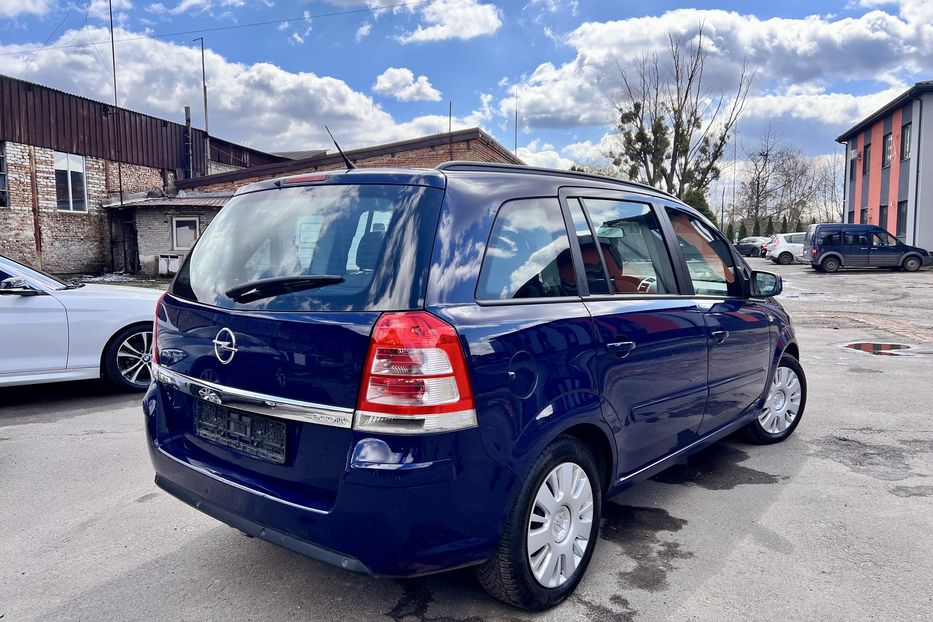 Продам Opel Zafira 2012 года в Луцке