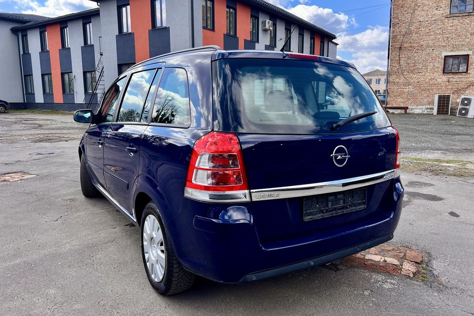 Продам Opel Zafira 2012 года в Луцке