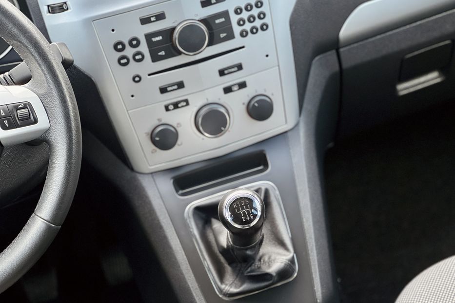 Продам Opel Zafira 2012 года в Луцке