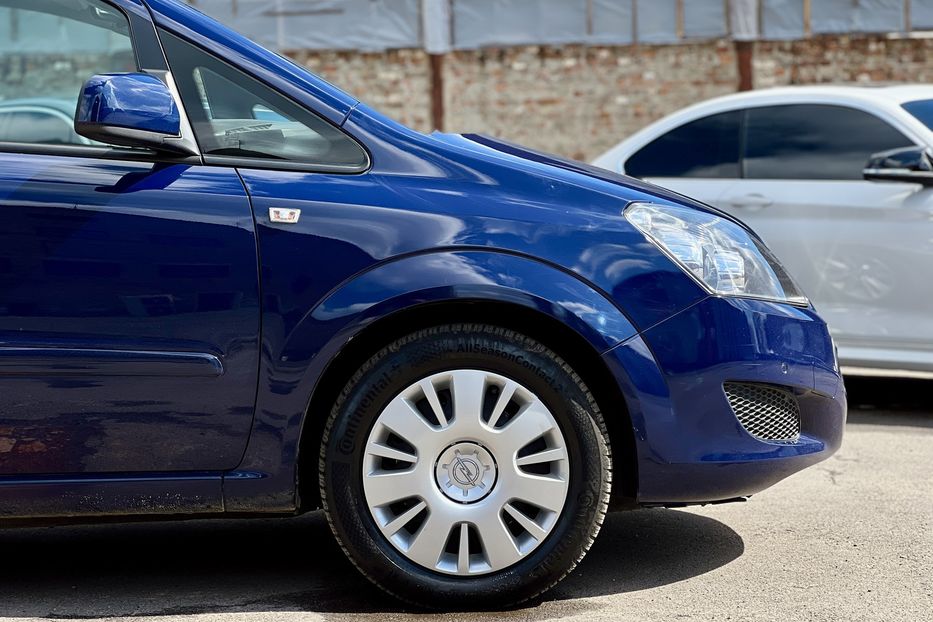 Продам Opel Zafira 2012 года в Луцке
