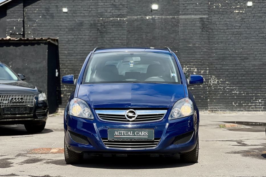 Продам Opel Zafira 2012 года в Луцке