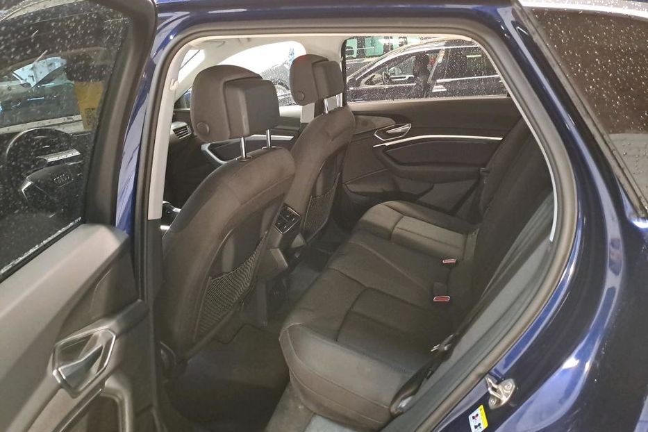 Продам Audi E-Tron 300 kW (409 PS) LED NAV KLIM 2020 года в Львове
