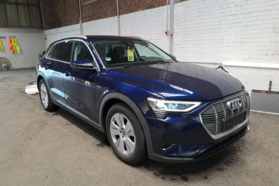 Продам Audi E-Tron 300 kW (409 PS) LED NAV KLIM 2020 года в Львове