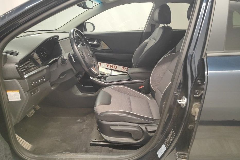 Продам Kia Niro e-Niro 150kW NAVI LED 2020 года в Львове