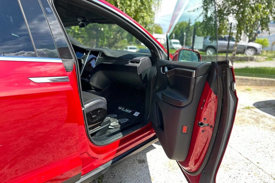 Продам Tesla Model X 75D 75 kWh Dual Motor 2016 года в Черновцах