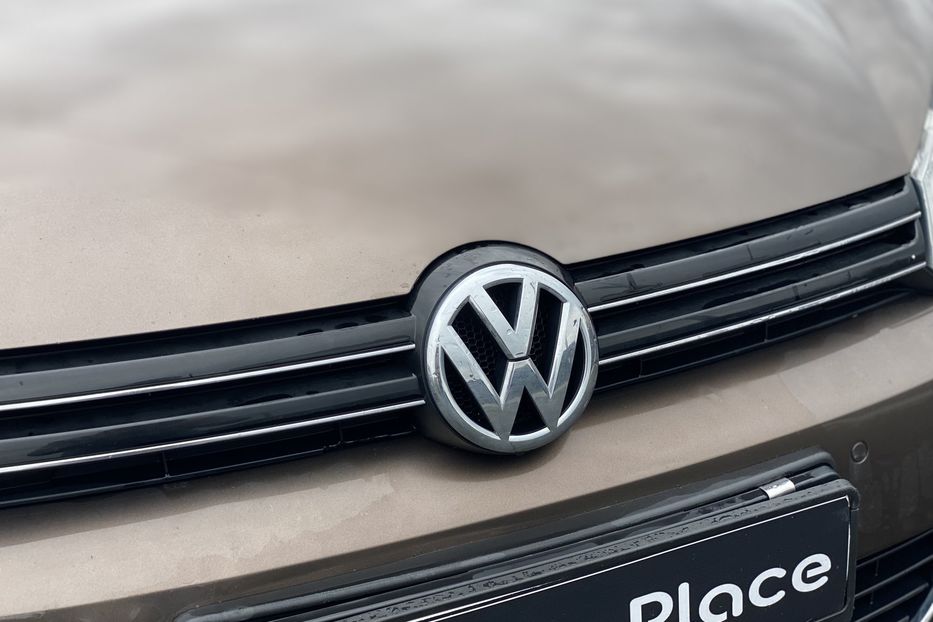 Продам Volkswagen Golf  VI 2012 года в Луцке