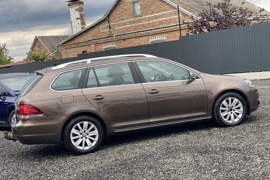 Продам Volkswagen Golf  VI 2012 года в Луцке