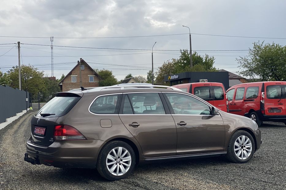 Продам Volkswagen Golf  VI 2012 года в Луцке