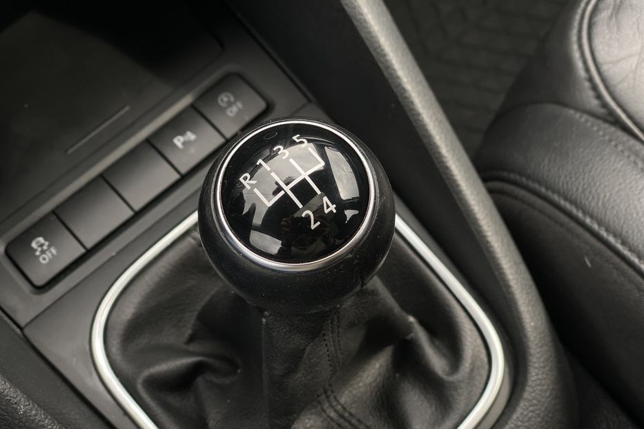 Продам Volkswagen Golf  VI 2012 года в Луцке