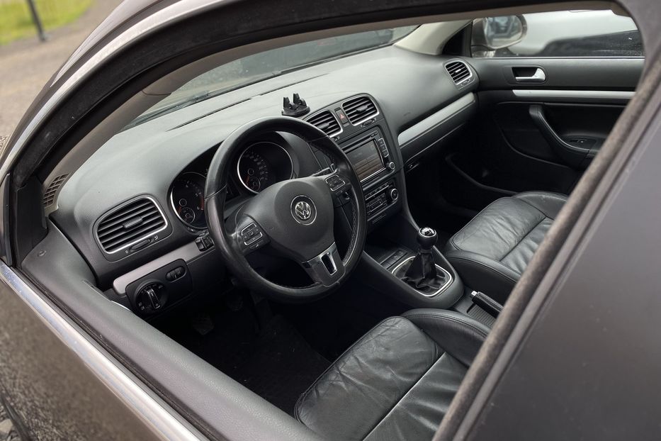 Продам Volkswagen Golf  VI 2012 года в Луцке