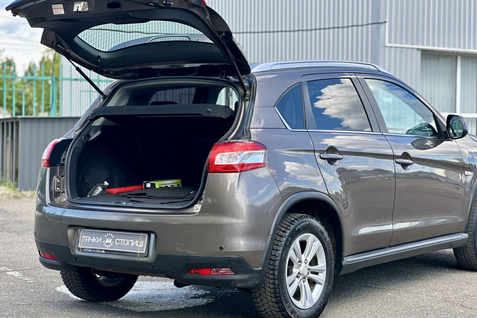 Продам Peugeot 4008 2012 года в Киеве