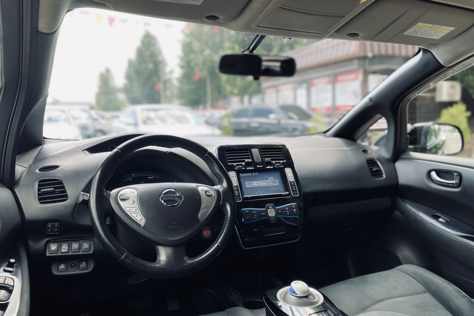 Продам Nissan Leaf 2014 года в Киеве