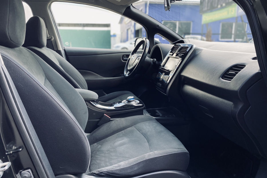 Продам Nissan Leaf 2014 года в Киеве