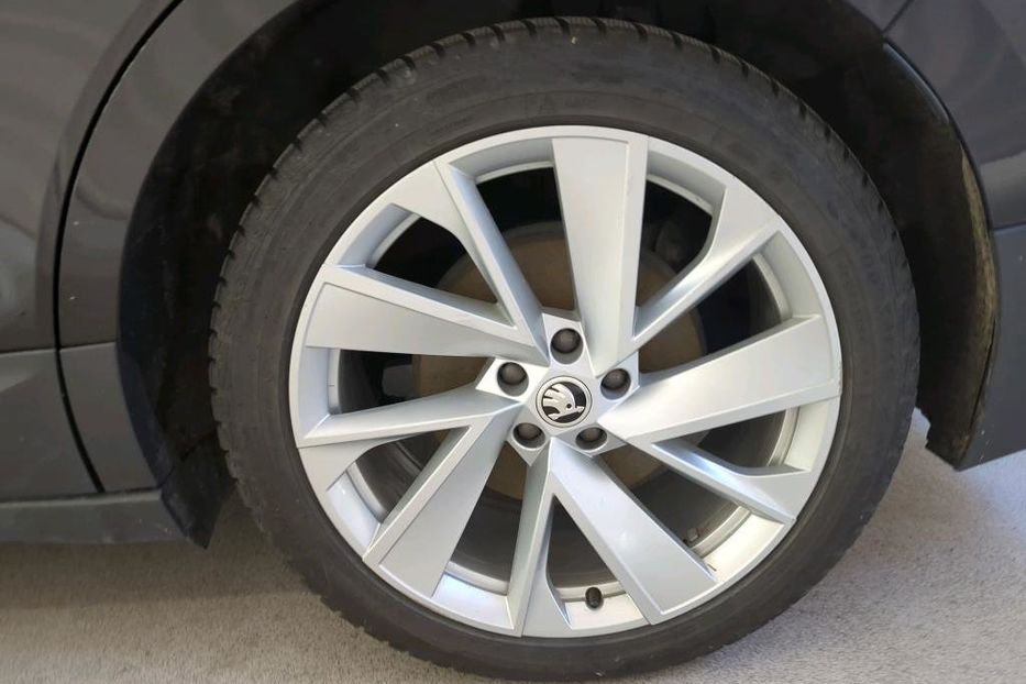 Продам Skoda kodiak ENYAQ iV 80, 82 KW/H 2021 года в Житомире