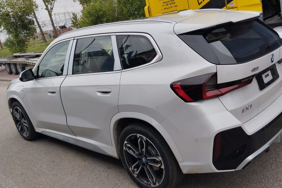 Продам BMW iX1 XDrive 30 L 2025 года в Одессе