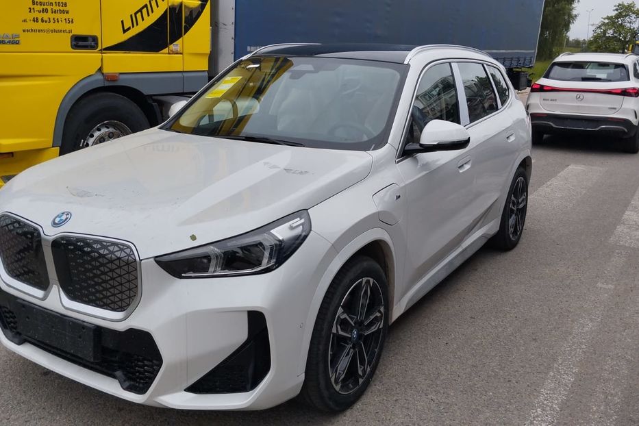 Продам BMW iX1 XDrive 30 L 2025 года в Одессе