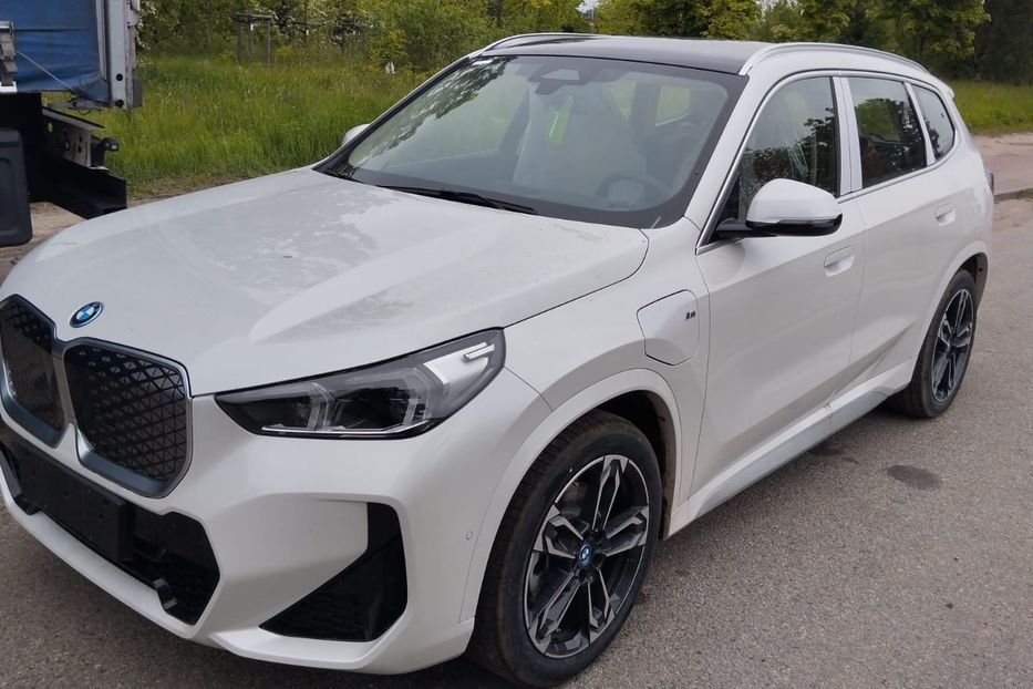 Продам BMW iX1 XDrive 30 L 2025 года в Одессе