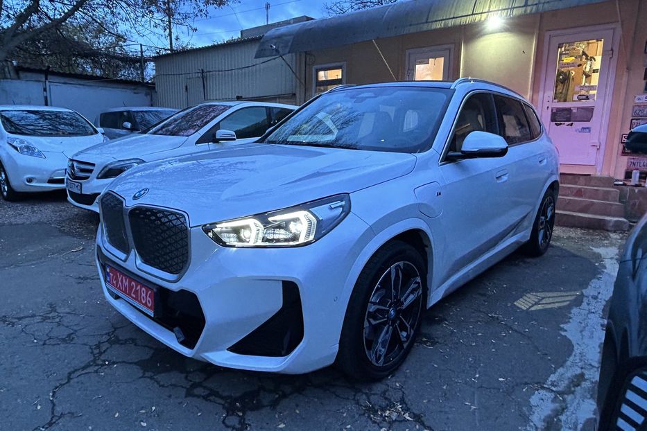 Продам BMW iX1 XDrive 30 L 2025 года в Одессе