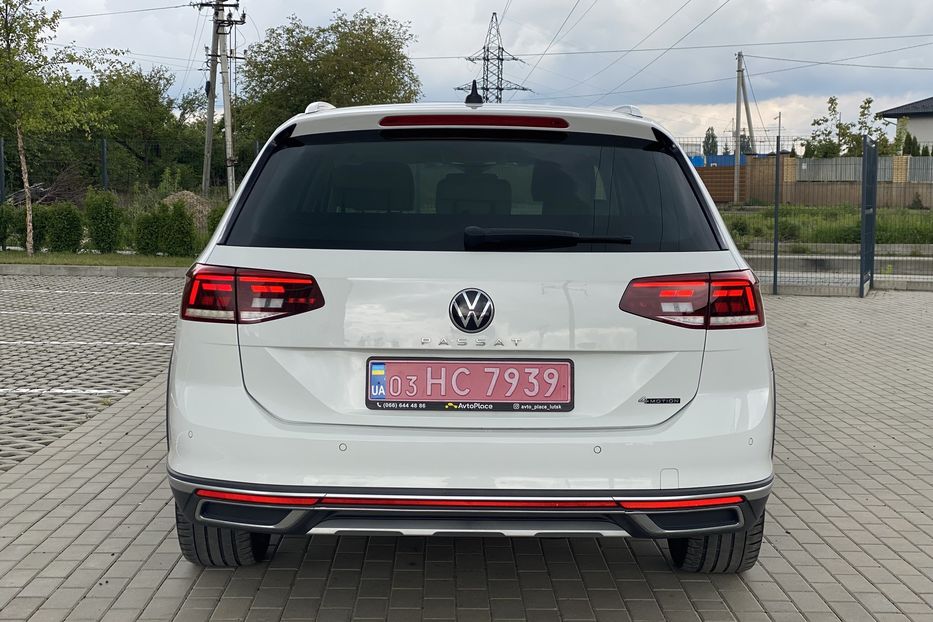 Продам Volkswagen Passat Alltrack 2020 года в Луцке