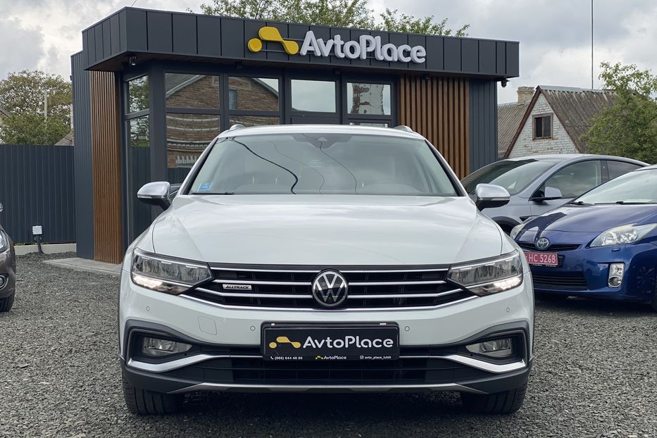 Продам Volkswagen Passat Alltrack 2020 года в Луцке