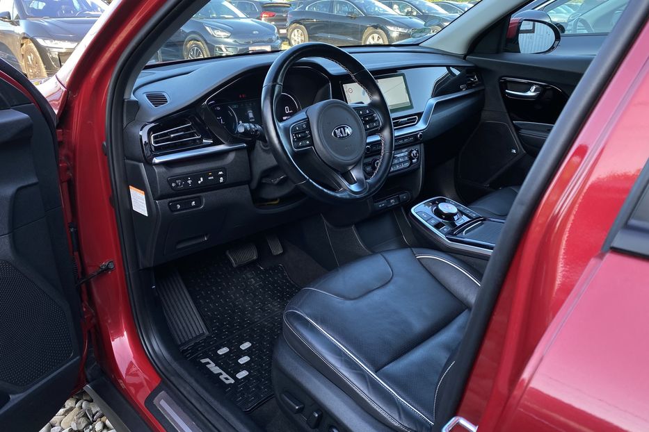 Продам Kia Niro 64kWhМакс.комплектаціяPrestige 2020 года в Львове