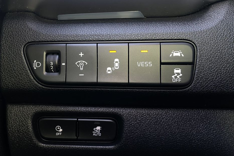Продам Kia Niro 64kWhМакс.комплектаціяPrestige 2020 года в Львове