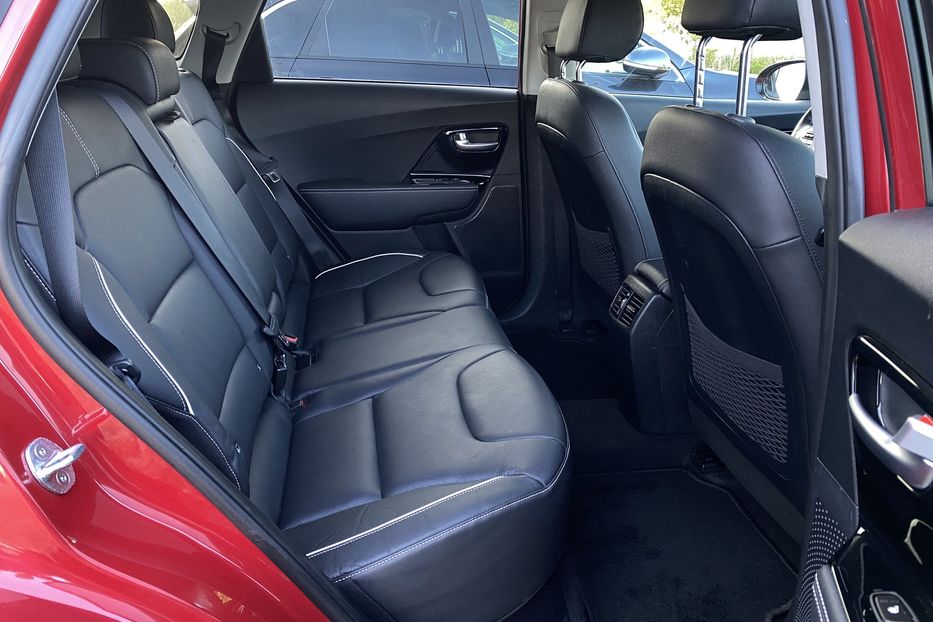 Продам Kia Niro 64kWhМакс.комплектаціяPrestige 2020 года в Львове