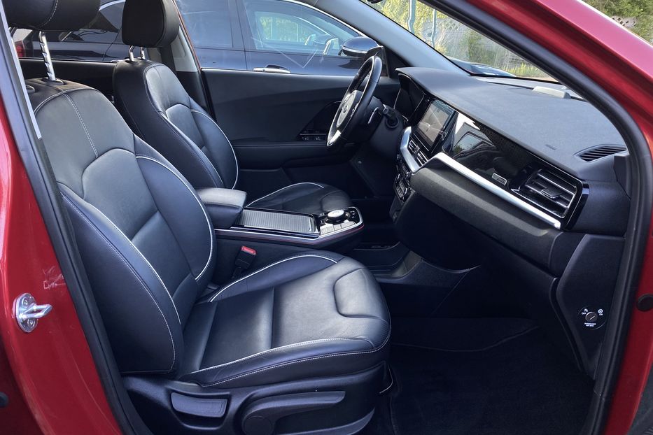 Продам Kia Niro 64kWhМакс.комплектаціяPrestige 2020 года в Львове