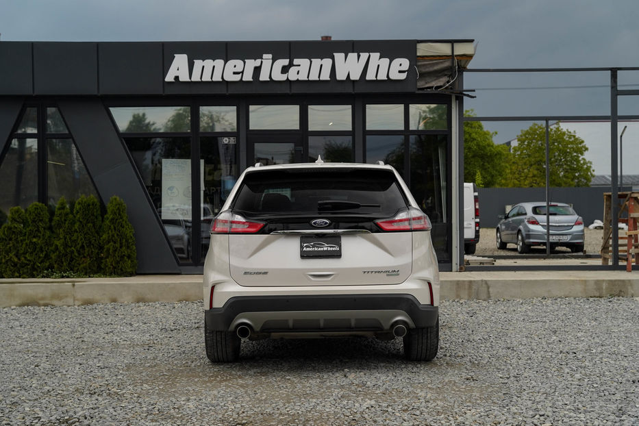 Продам Ford Edge Titanium 2019 года в Черновцах