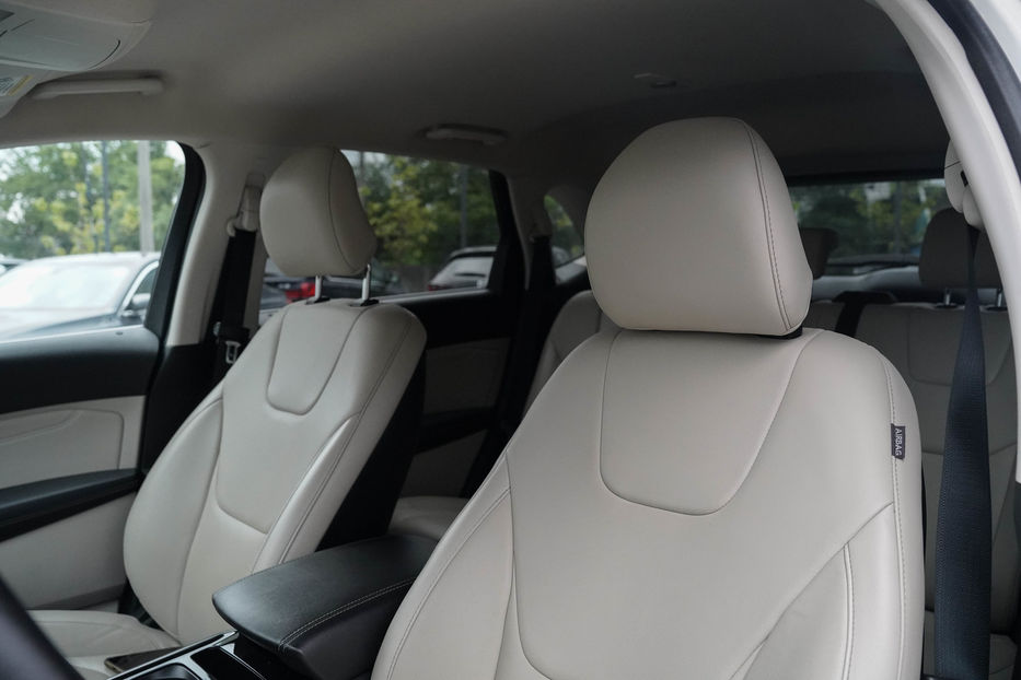 Продам Ford Edge Titanium 2019 года в Черновцах