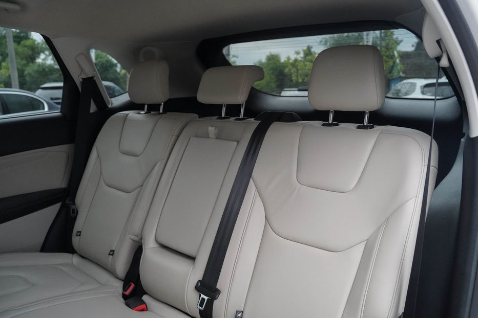 Продам Ford Edge Titanium 2019 года в Черновцах