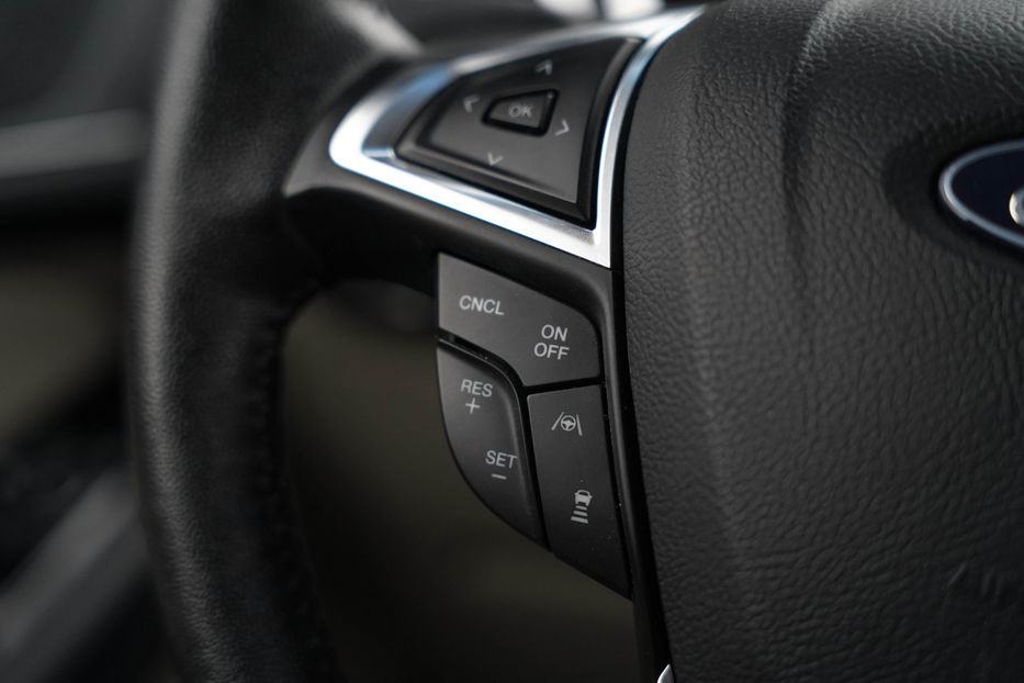 Продам Ford Edge Titanium 2019 года в Черновцах