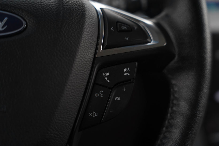 Продам Ford Edge Titanium 2019 года в Черновцах