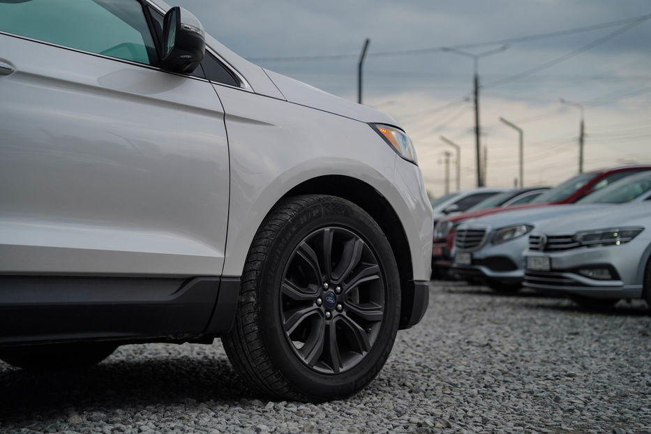 Продам Ford Edge Titanium 2019 года в Черновцах