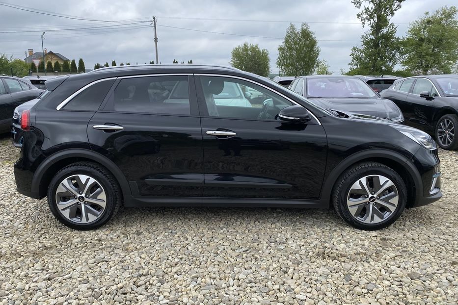 Продам Kia Niro 64kWhМакс.комплектаціяPrestige 2020 года в Львове
