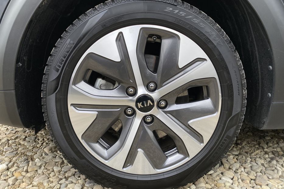 Продам Kia Niro 64kWhМакс.комплектаціяPrestige 2020 года в Львове