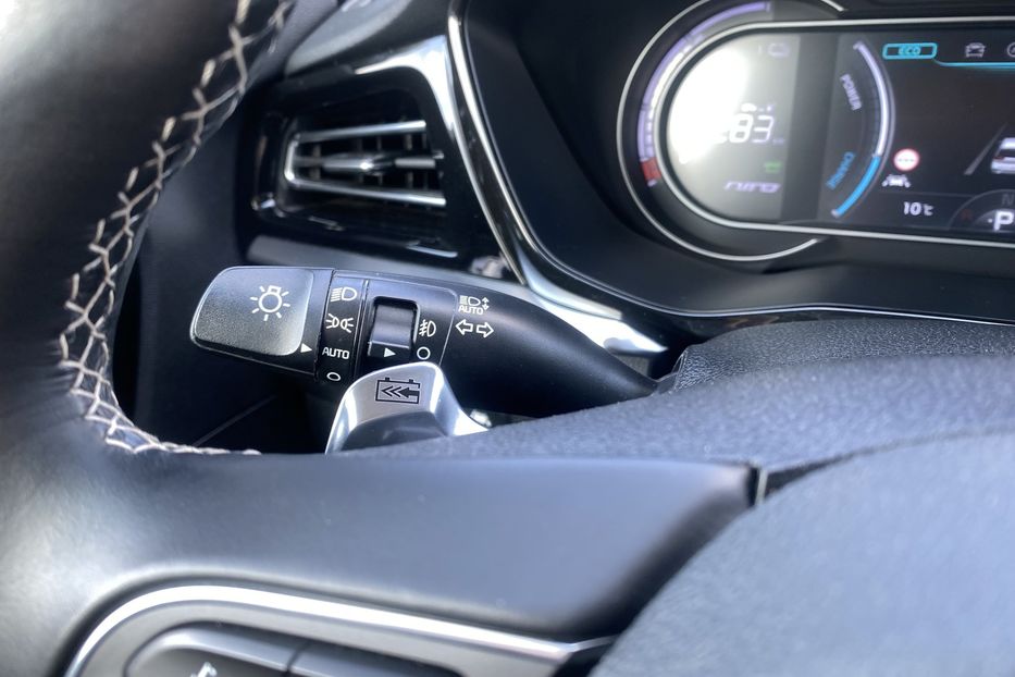 Продам Kia Niro 64kWhМакс.комплектаціяPrestige 2020 года в Львове
