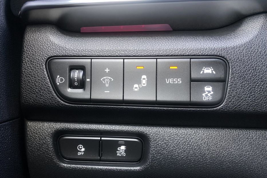 Продам Kia Niro 64kWhМакс.комплектаціяPrestige 2020 года в Львове