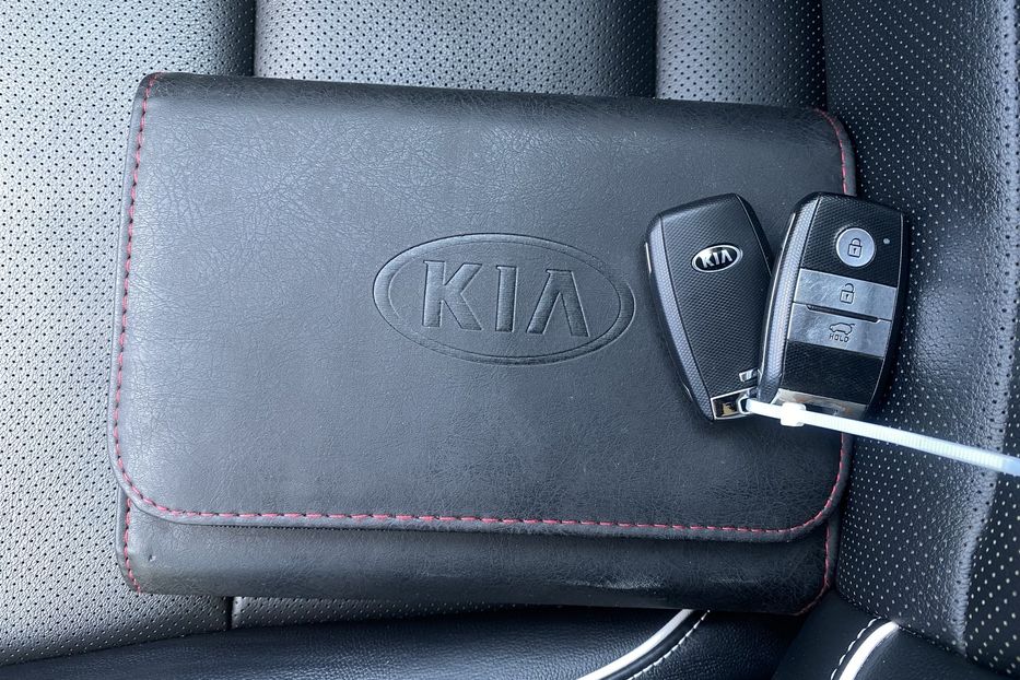 Продам Kia Niro 64kWhМакс.комплектаціяPrestige 2020 года в Львове