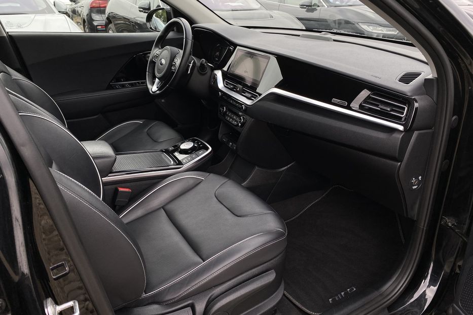 Продам Kia Niro 64kWhМакс.комплектаціяPrestige 2020 года в Львове