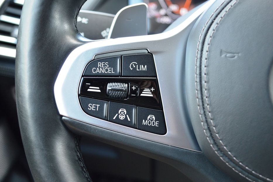 Продам BMW X7 M50D 2021 года в Одессе