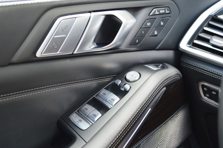 Продам BMW X7 M50D 2021 года в Одессе