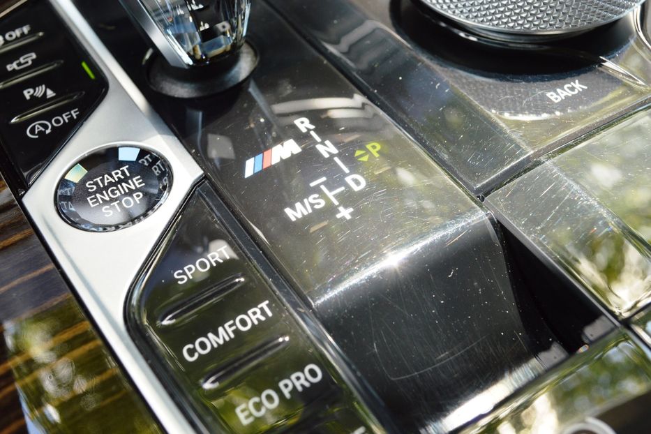 Продам BMW X7 M50D 2021 года в Одессе