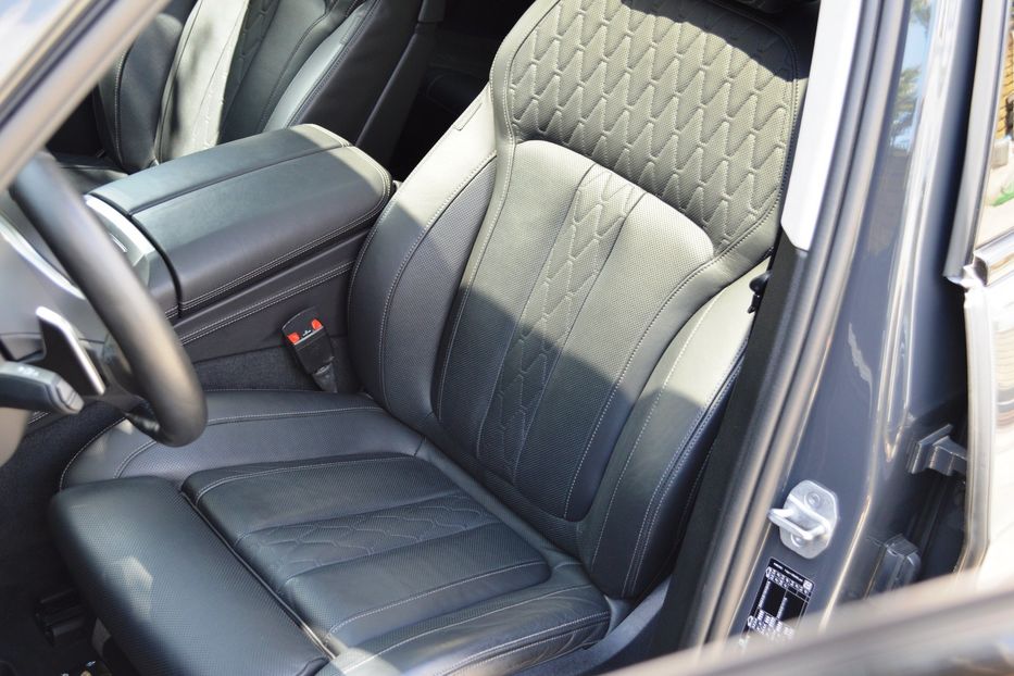 Продам BMW X7 M50D 2021 года в Одессе