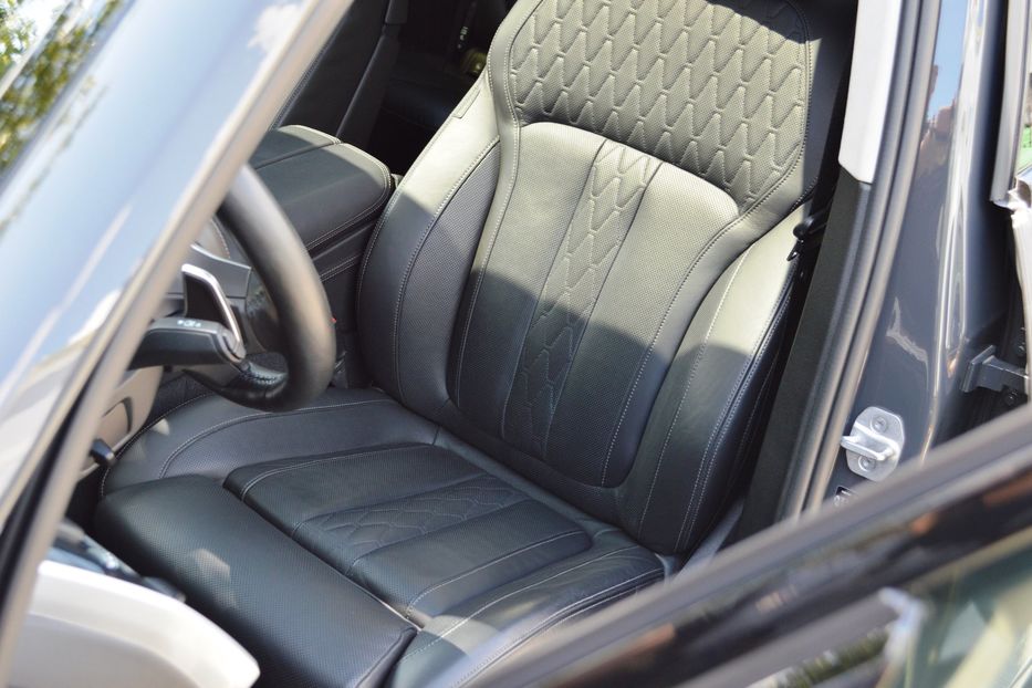 Продам BMW X7 M50D 2021 года в Одессе