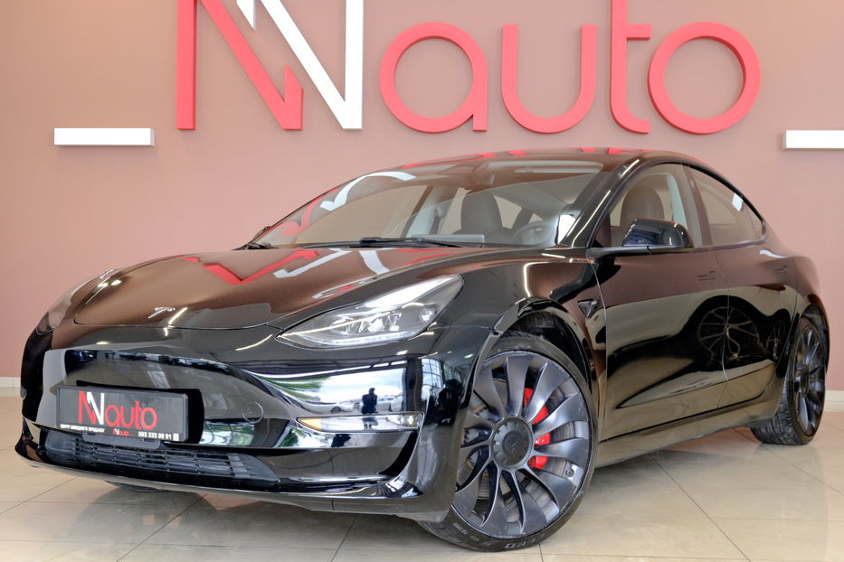 Продам Tesla Model 3 Performance Dual Motor 2024 года в Одессе
