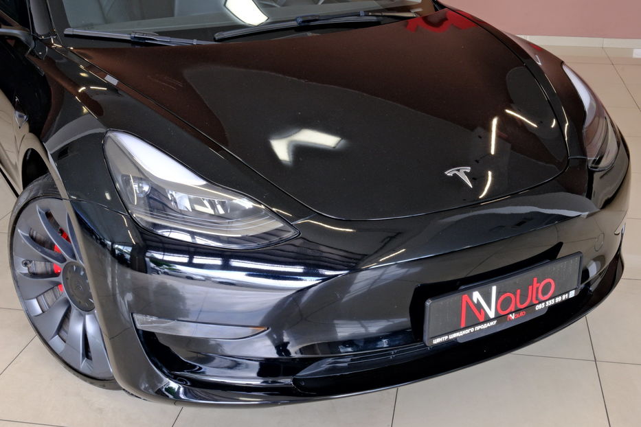 Продам Tesla Model 3 Performance Dual Motor 2024 года в Одессе