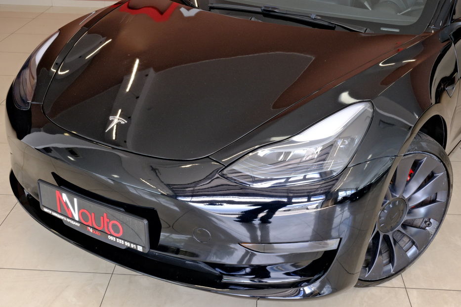 Продам Tesla Model 3 Performance Dual Motor 2024 года в Одессе